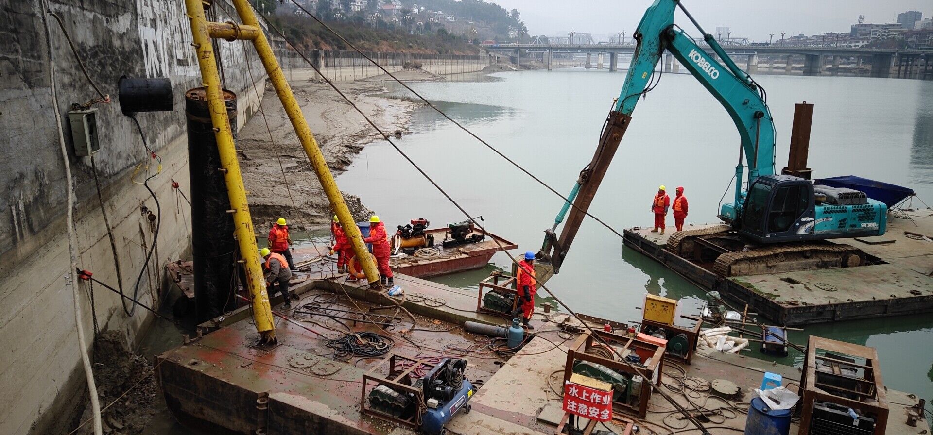 哈密池州市水下取水头安装